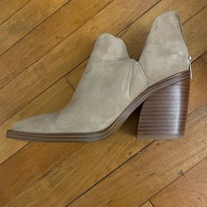 Vince Camuto Giglietta bootie